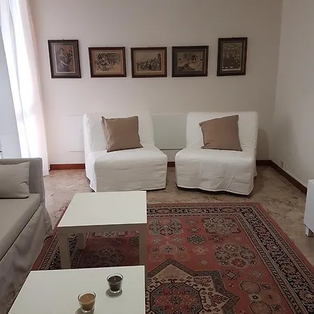 Ai Pini Con Posto Auto Appartement